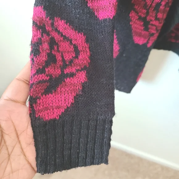 Rose Print Open Front Knit Cardigan Size Medium - Picture 4 of 8
